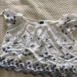 Rue 21 flow crop top